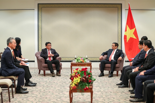 Le Premier ministre organise une réception pour le président de Sojitz Corp - Ảnh 1.
